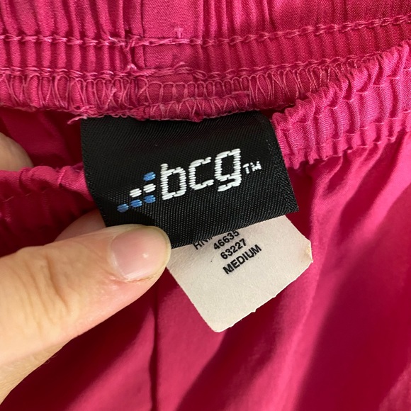 PINK RUNNING SHORTS - Picture 3 of 3